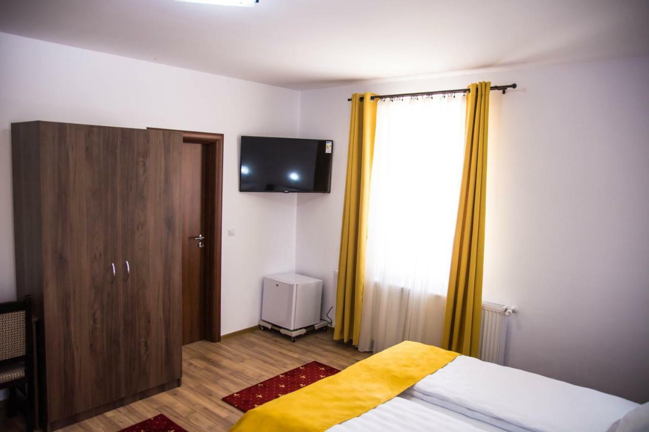 Pensiunea Iliada Sibiu Extérieur photo